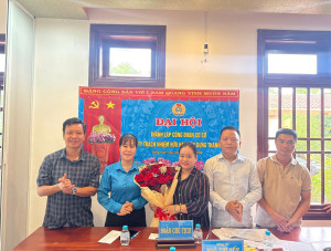 Công đoàn phường phường Đồng Xoài: Thành lập 02 Công đoàn cơ...